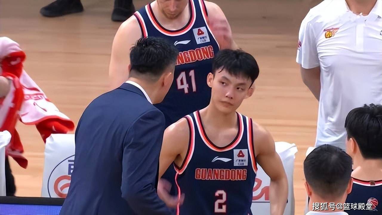 最终，阿森纳2-0布莱顿。